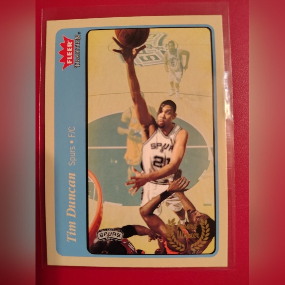 Tim Duncan 2004-2005 Fleer Tradition #214 Blue Parallel San Antonio Spurs Card